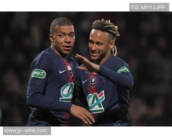 巴克足球明星名字大全及其成就与影响力分析